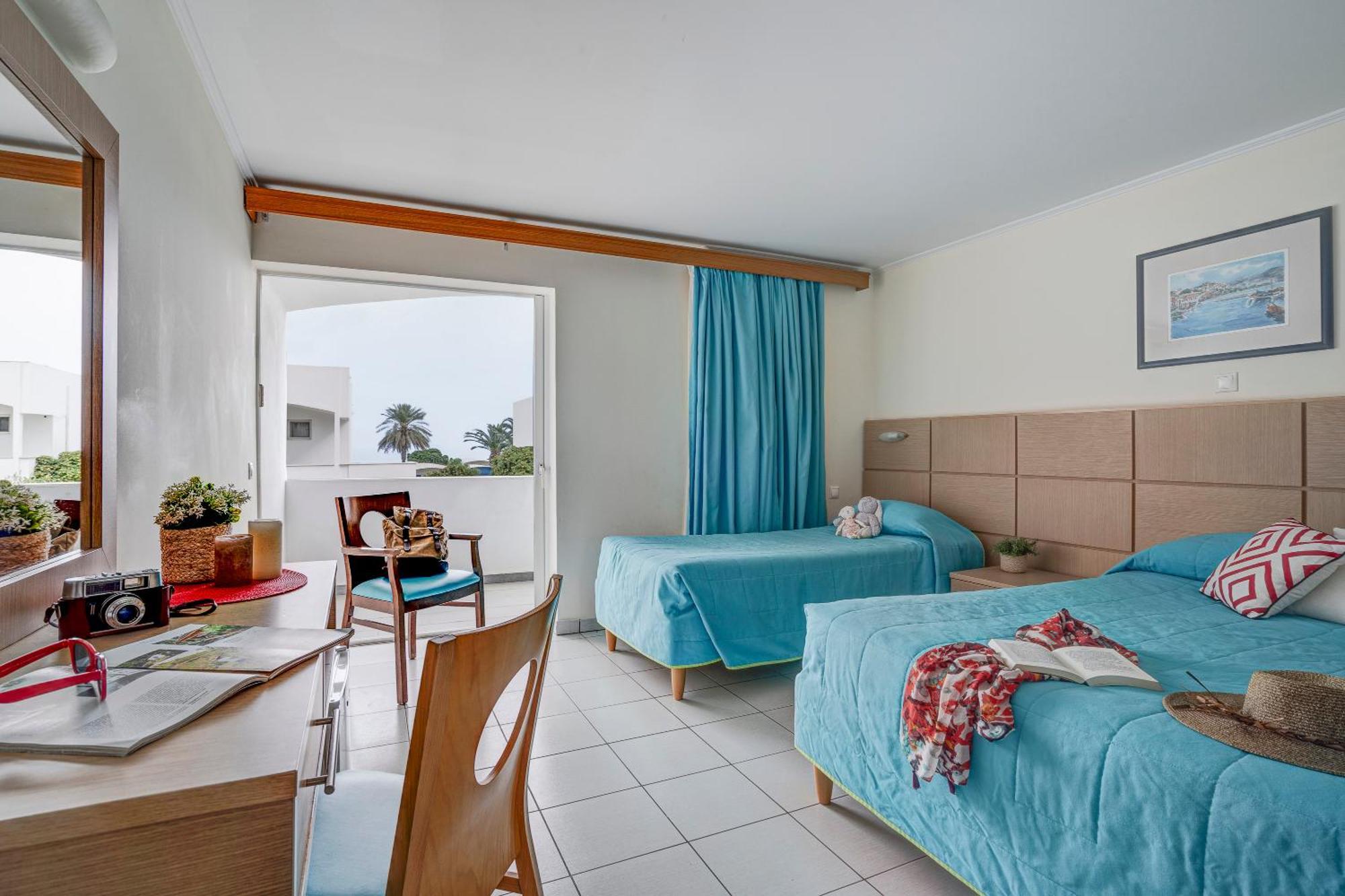 Kinetta Beach Resort And Spa Dış mekan fotoğraf