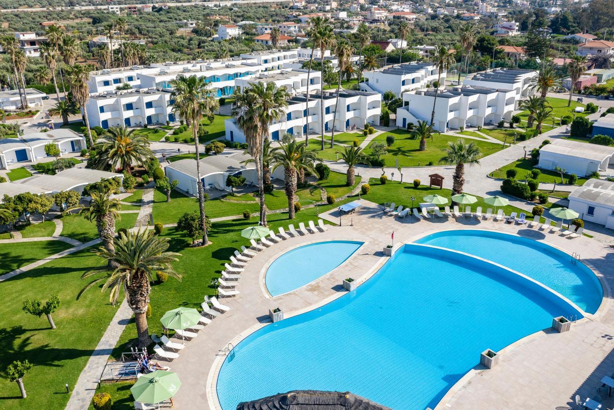Kinetta Beach Resort And Spa Dış mekan fotoğraf