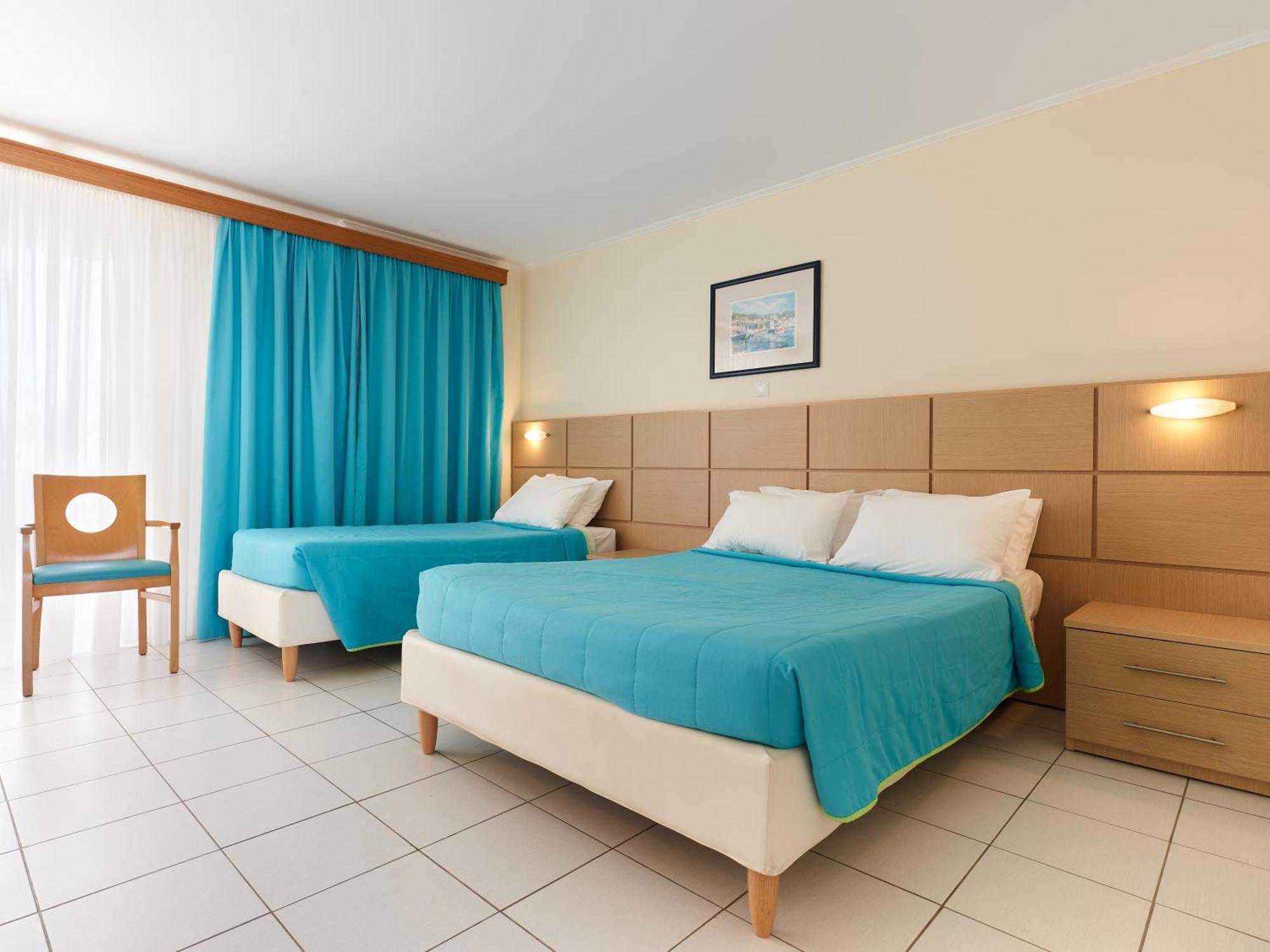 Kinetta Beach Resort And Spa Dış mekan fotoğraf