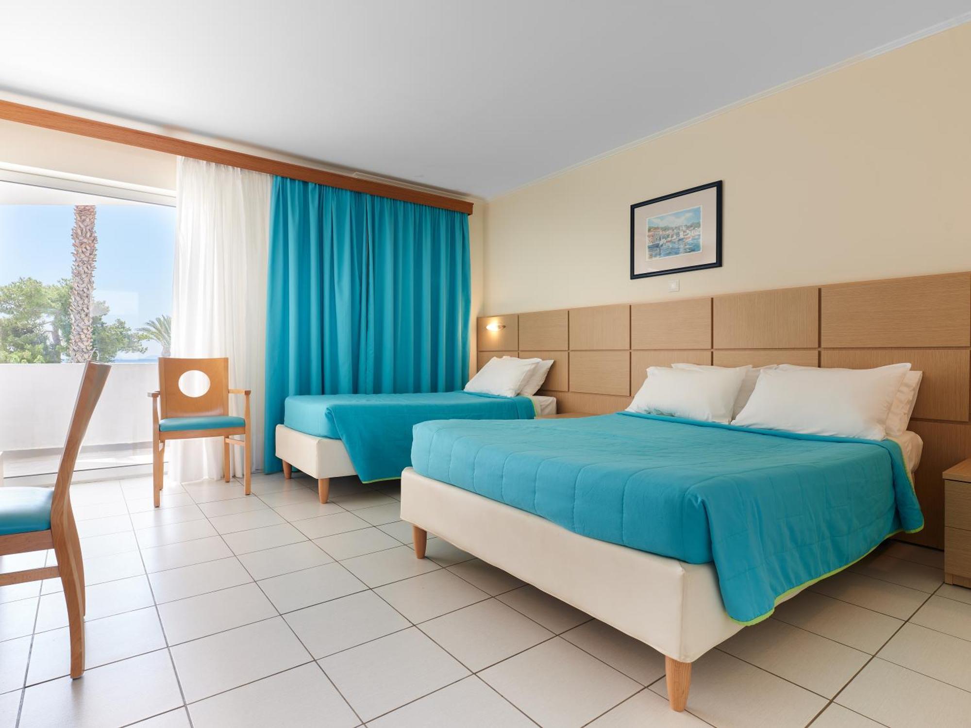 Kinetta Beach Resort And Spa Dış mekan fotoğraf