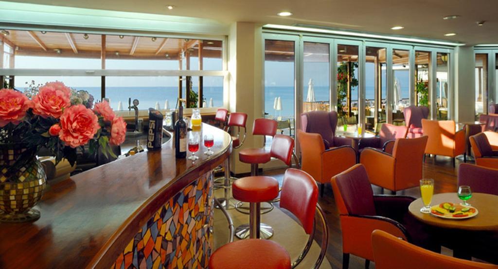Kinetta Beach Resort And Spa Dış mekan fotoğraf