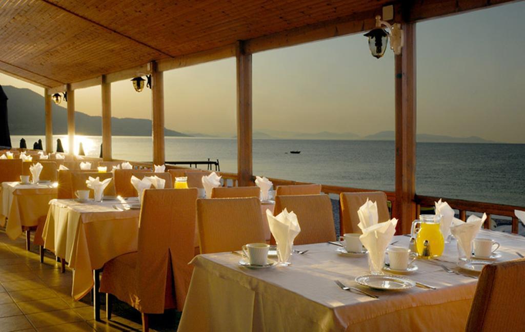 Kinetta Beach Resort And Spa Dış mekan fotoğraf