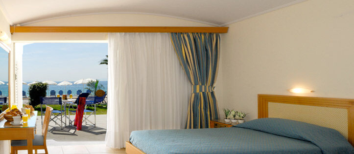 Kinetta Beach Resort And Spa Dış mekan fotoğraf