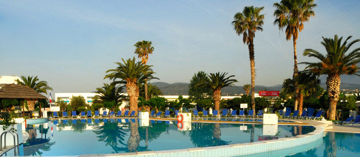 Kinetta Beach Resort And Spa Dış mekan fotoğraf