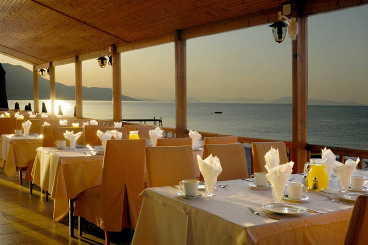 Kinetta Beach Resort And Spa Dış mekan fotoğraf