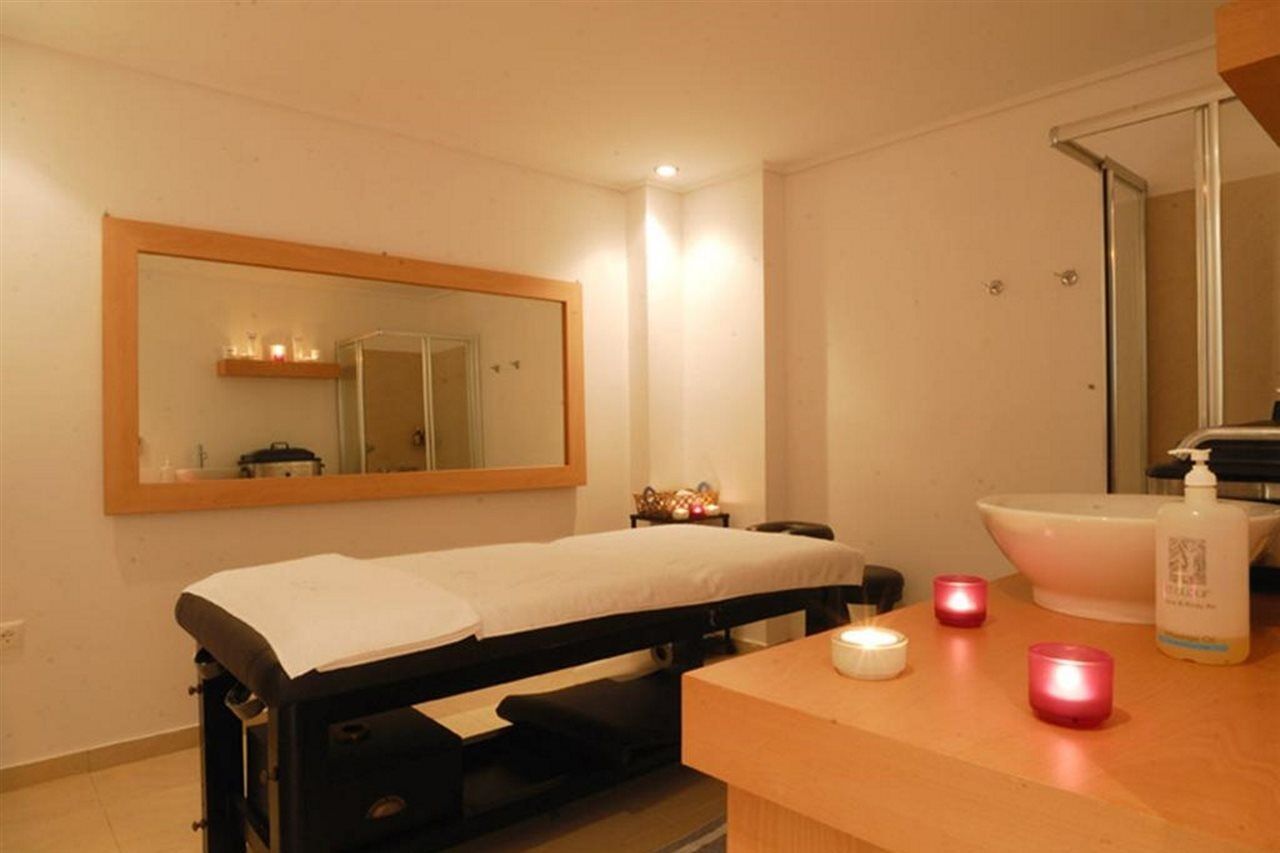 Kinetta Beach Resort And Spa Konforlar fotoğraf