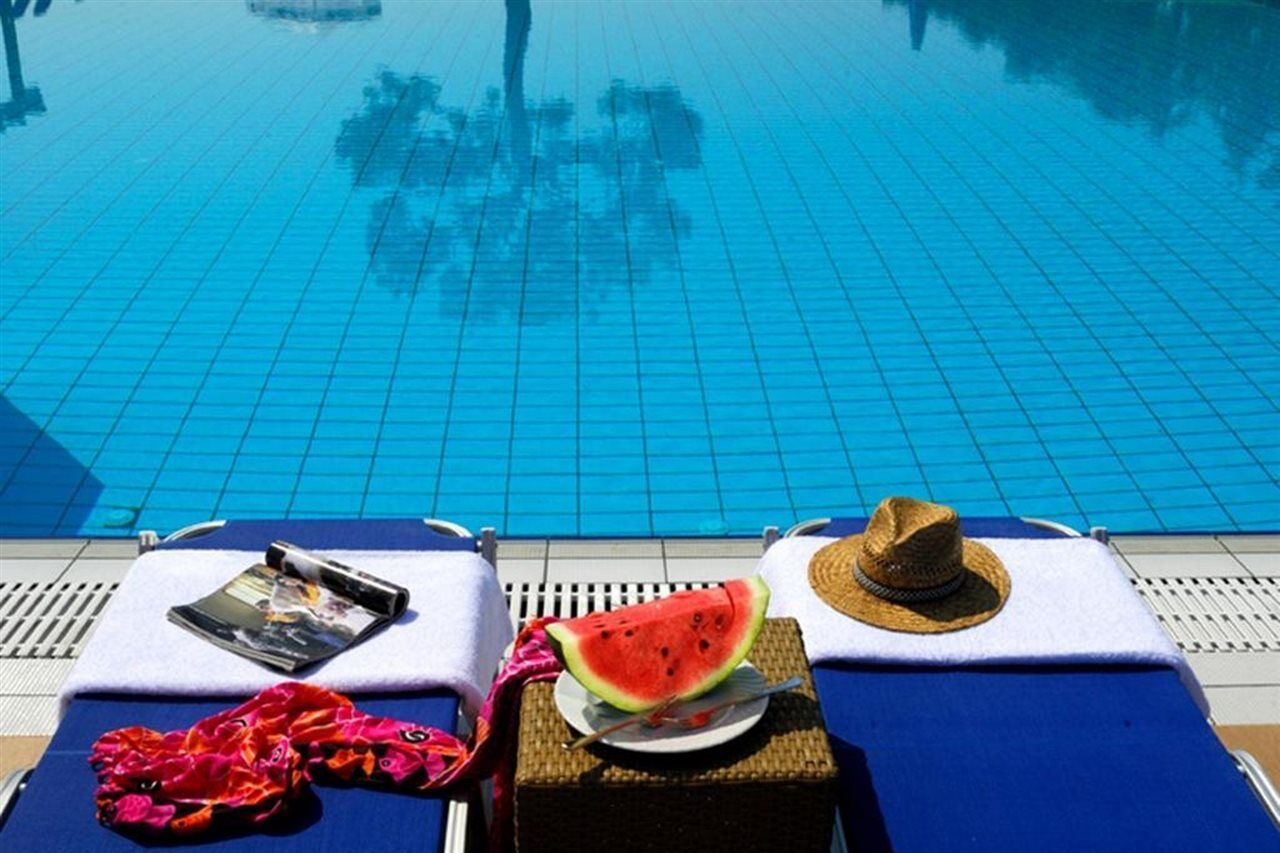 Kinetta Beach Resort And Spa Dış mekan fotoğraf