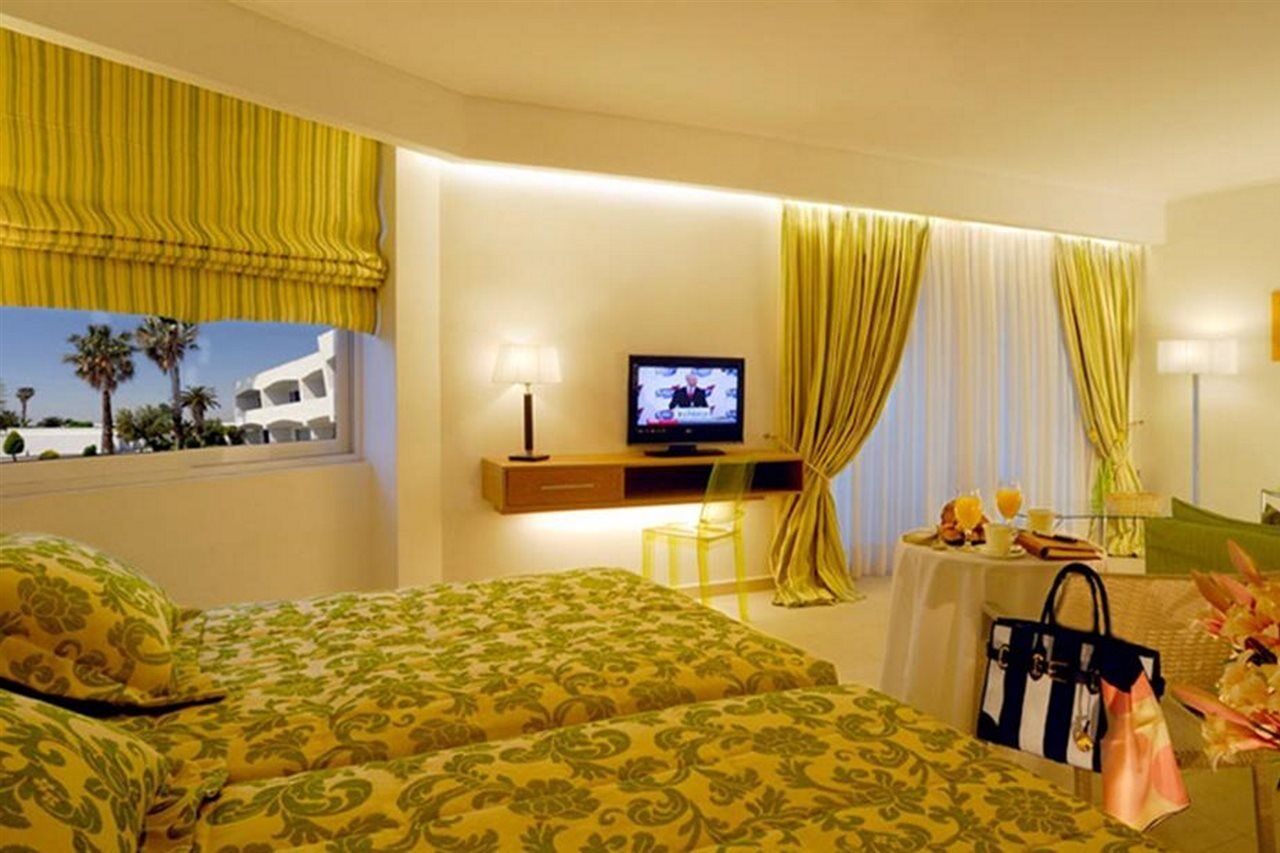 Kinetta Beach Resort And Spa Dış mekan fotoğraf